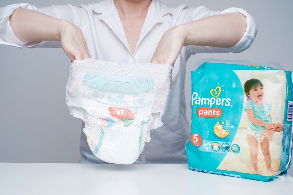 pampers chusteczki 12x64