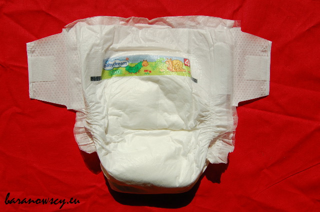 monthly saving pack pampers