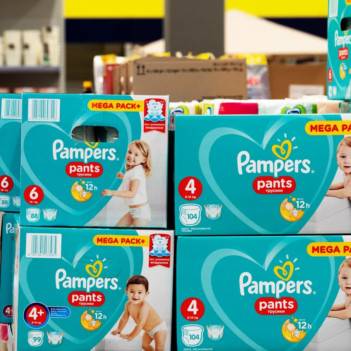 pieluchy pampers do pływania przeciekają