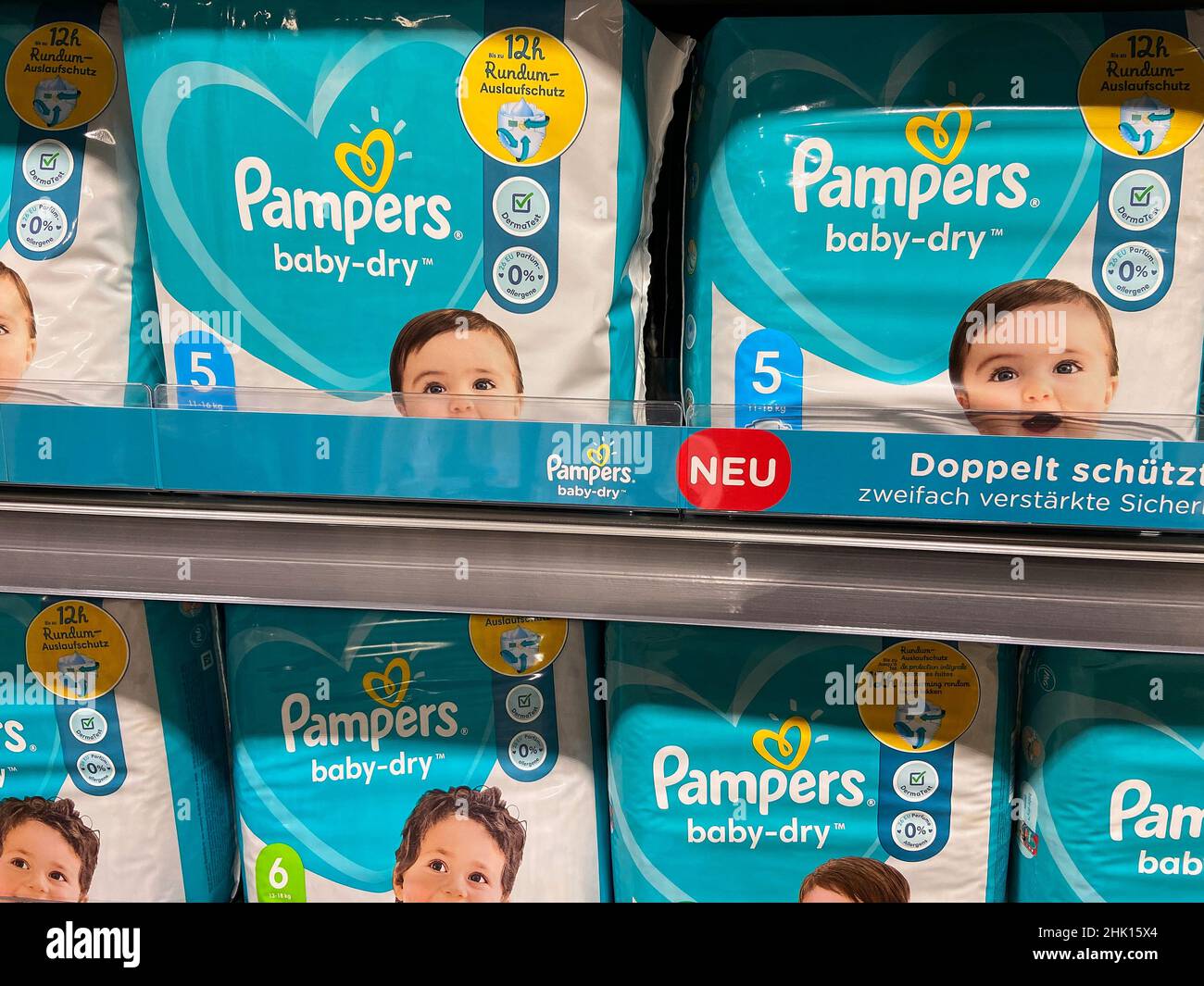 pampers premium care pieluchomajtki rozmiar 4