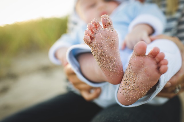 jak przewinąć pampers u osoby starszej